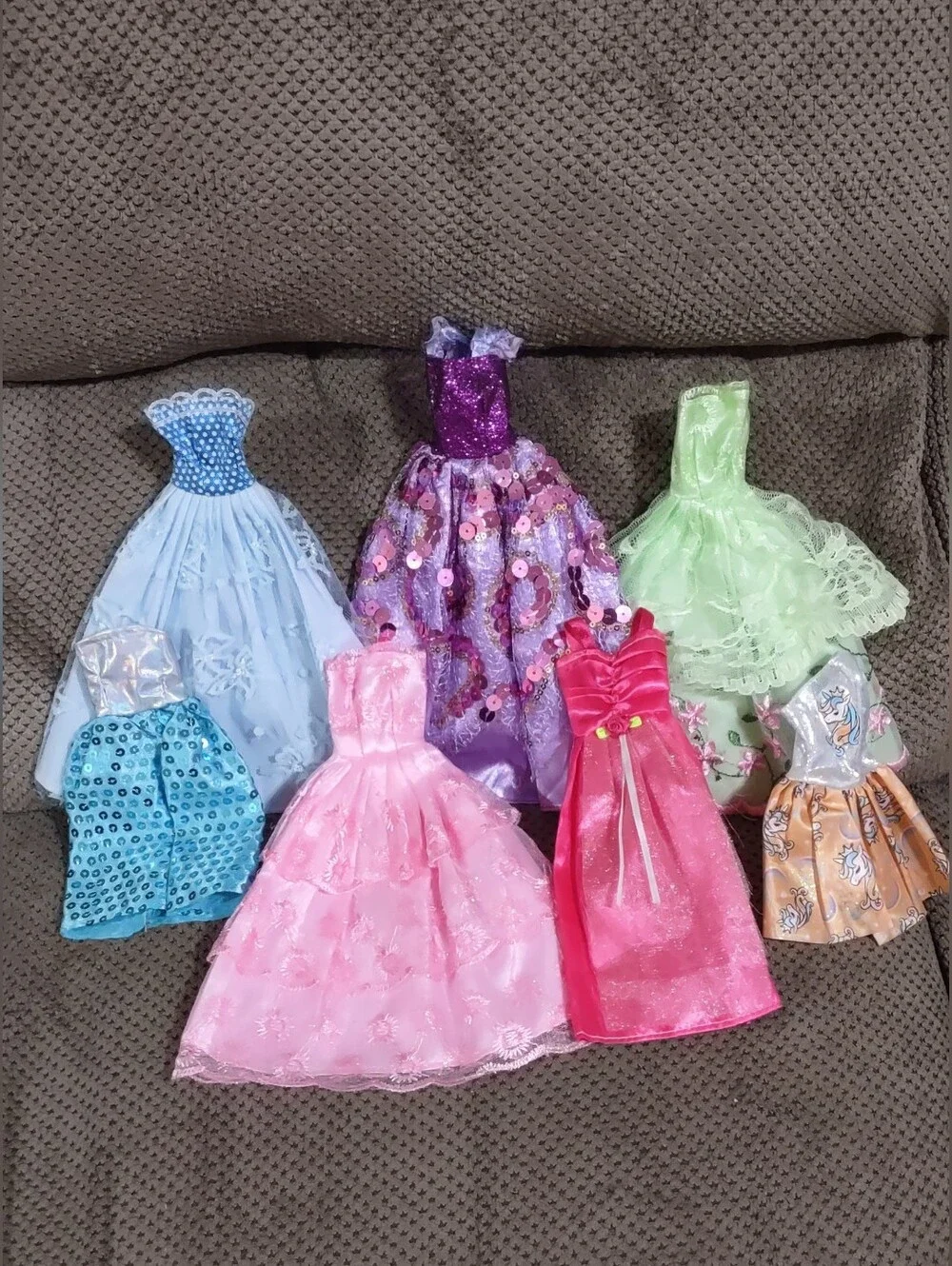 Source Unknown fashion doll